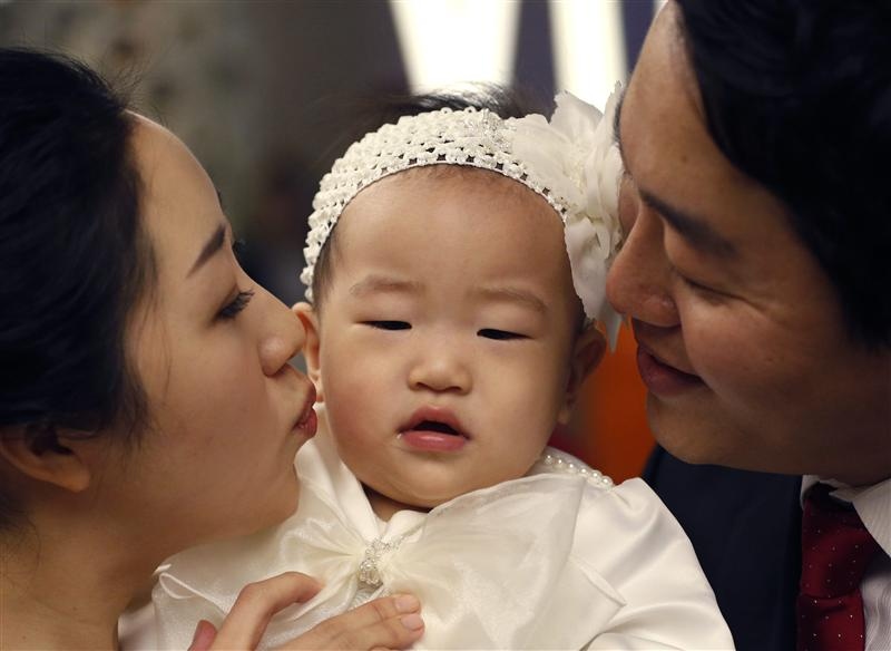 Tỷ lệ sinh của Hàn Quốc vốn thấp nhất thế giới lại giảm mạnh năm 2023